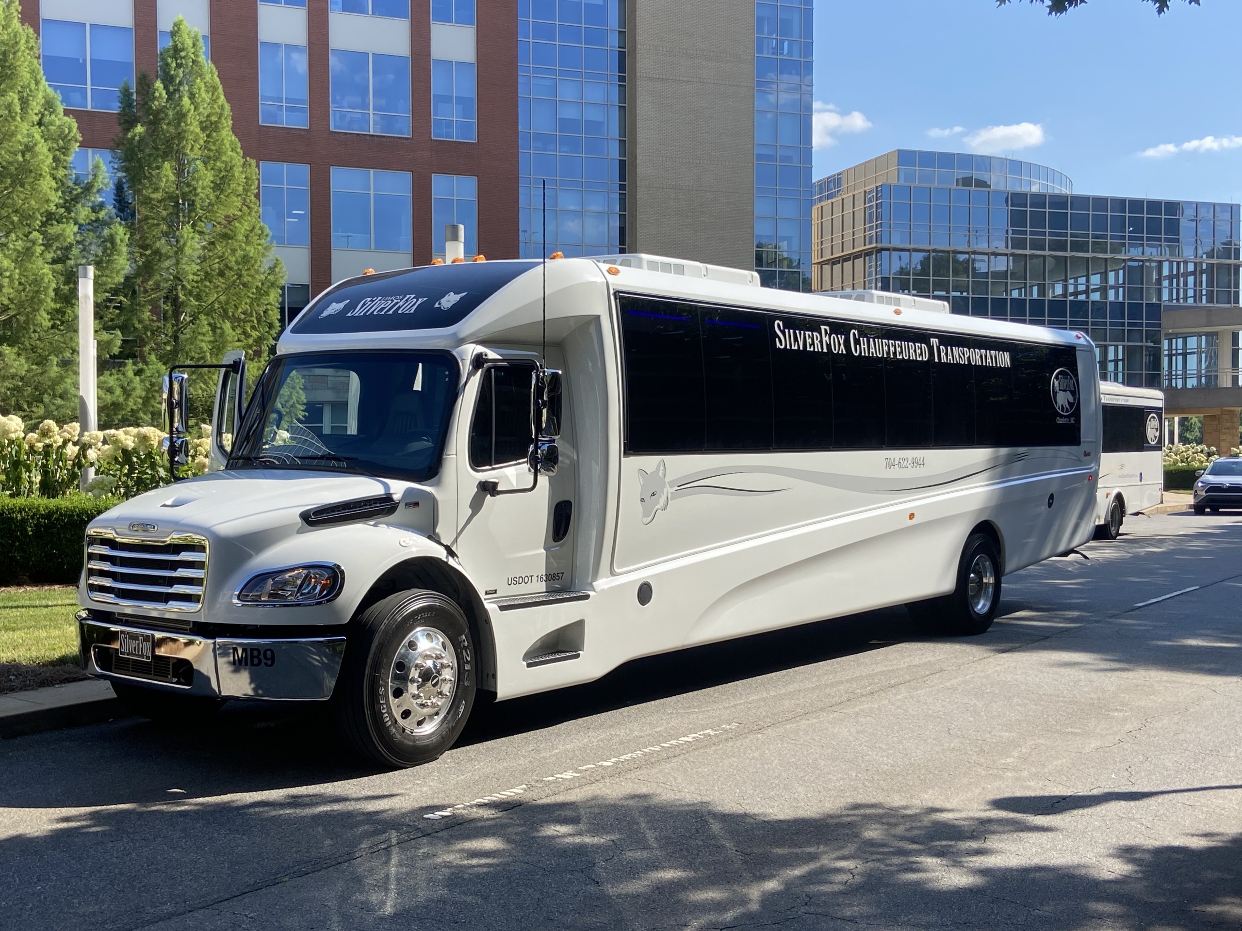 SilverFox 40 Passenger Bus Coach Lowes Corporation SilverFox 40 Passenger Bus Coach Lowes Corporation
